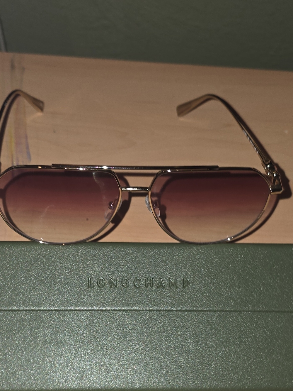 Longchamp  Aviator Sunglasses Gold Metal Frame Peach Pink Gradient Lens-New